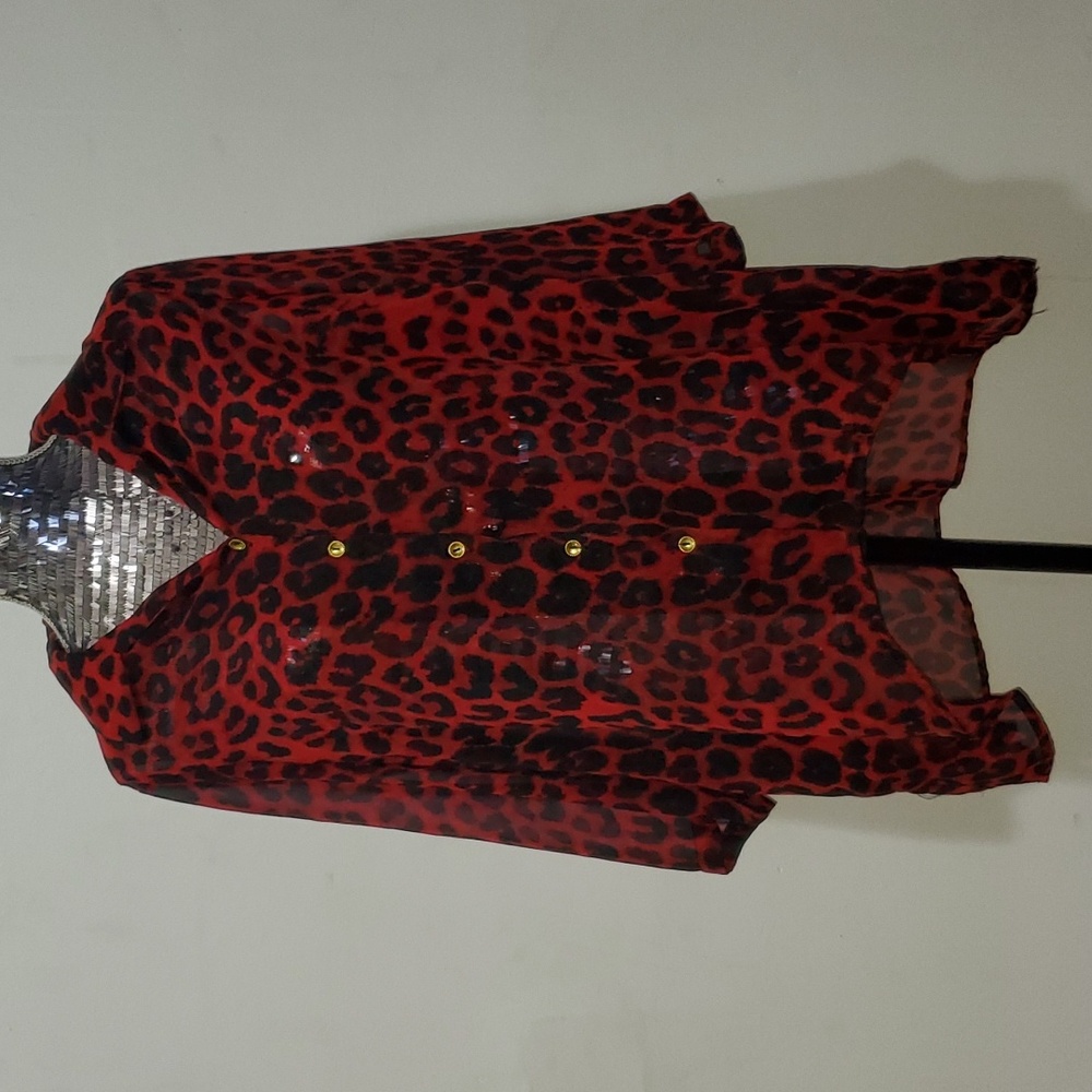 Avon Animal Print Summer 3/4 Sleeve Button-up Blouse Medium